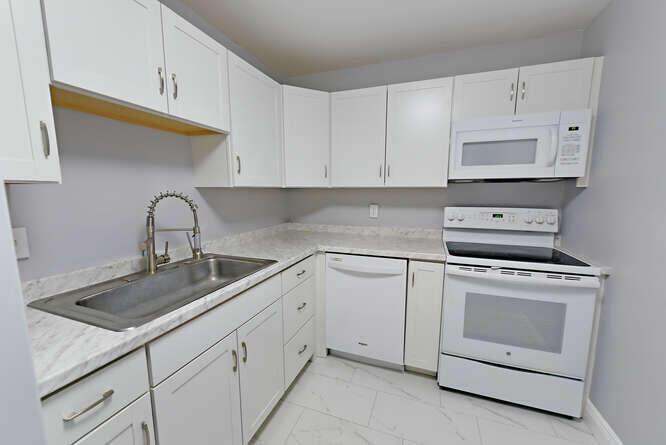 LIMETREE CONDO - Residential