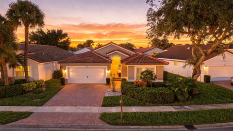 Photo of 6563 Kings Creek Terrace, Boynton Beach, FL 33437 (MLS # B26087833)