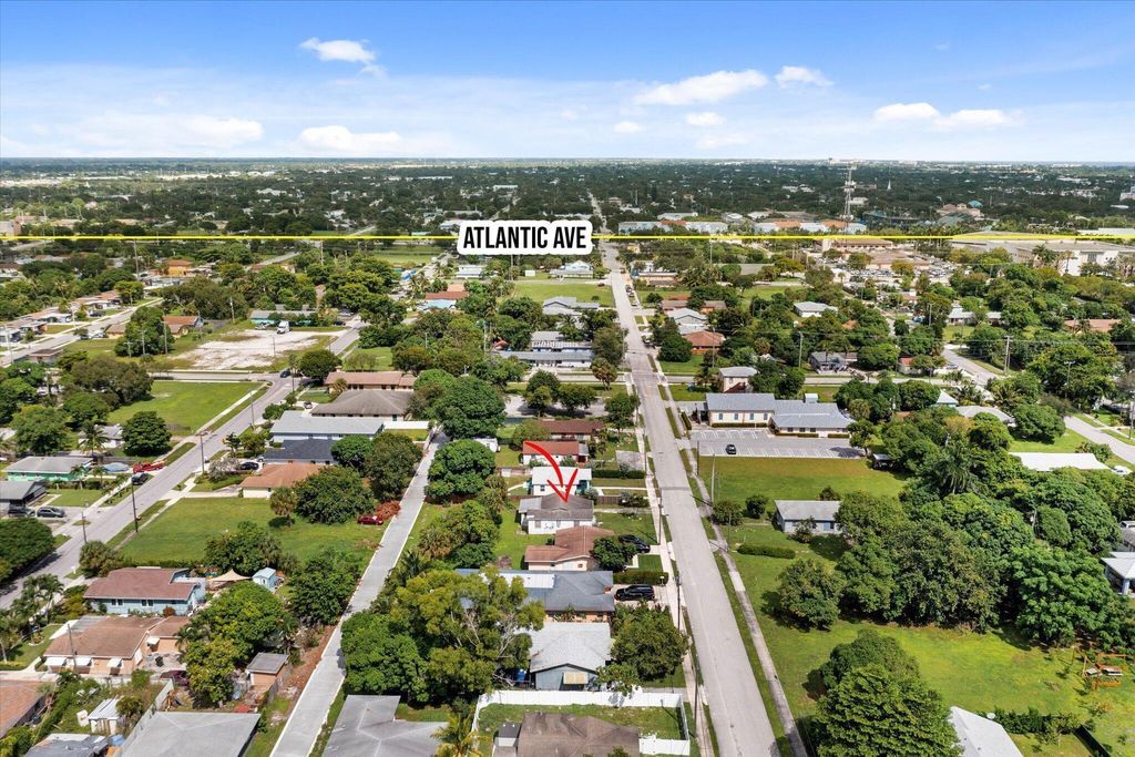 Photo of 224 SW 5th Avenue, Delray Beach, FL 33444 (MLS # R10925818)
