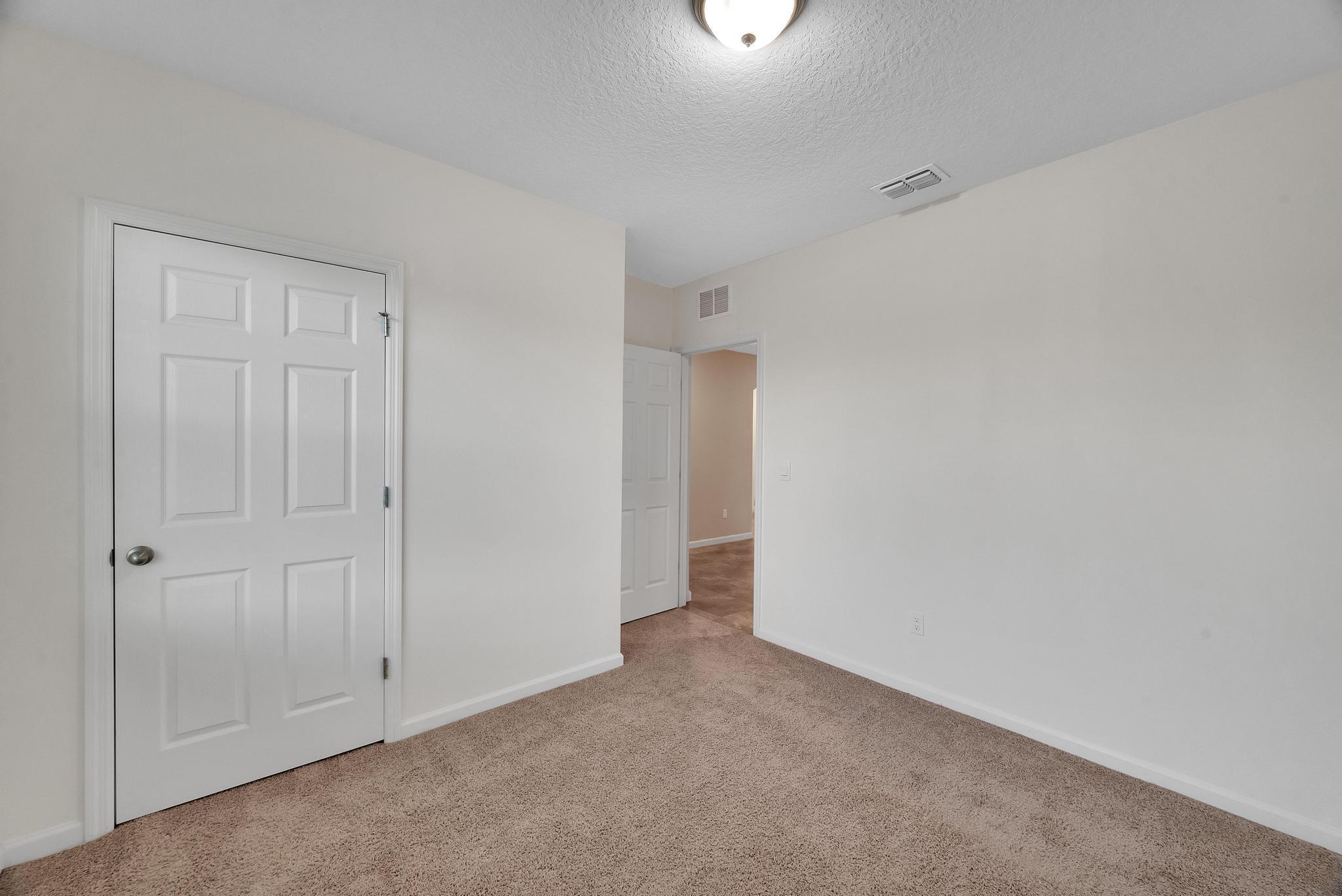 PORT ST LUCIE SECTION 40 - Residential Lease