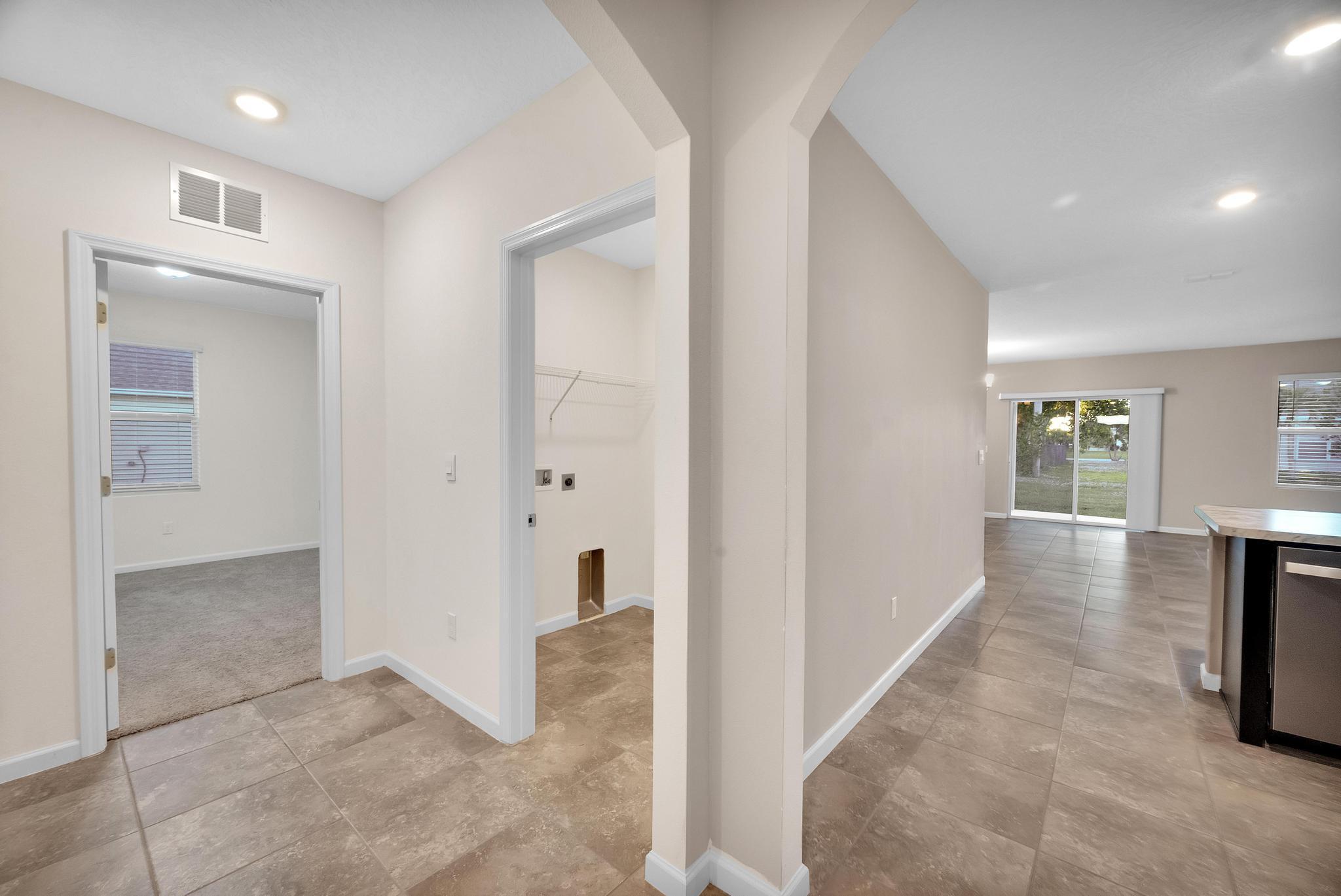 PORT ST LUCIE SECTION 40 - Residential Lease