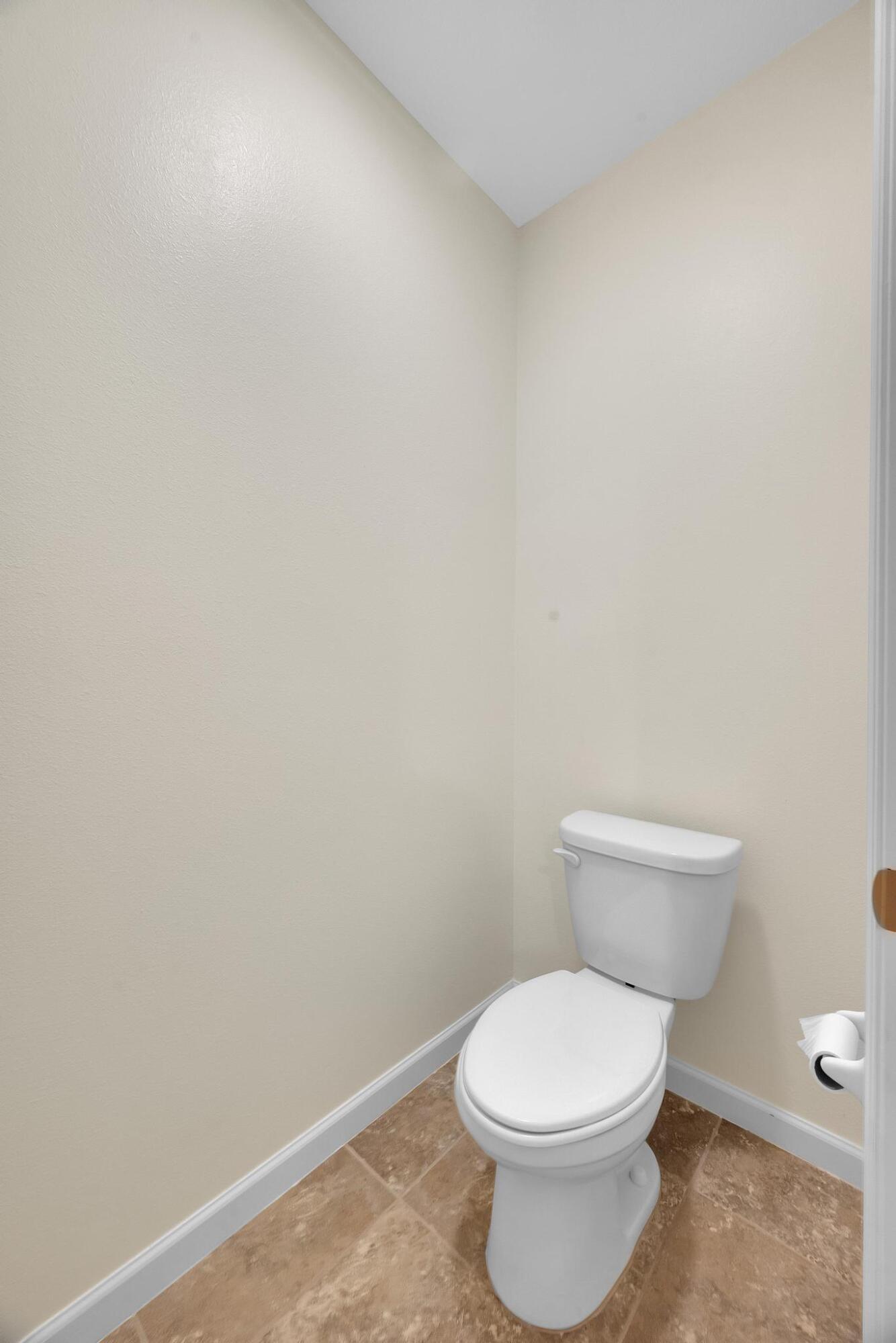 PORT ST LUCIE SECTION 40 - Residential Lease