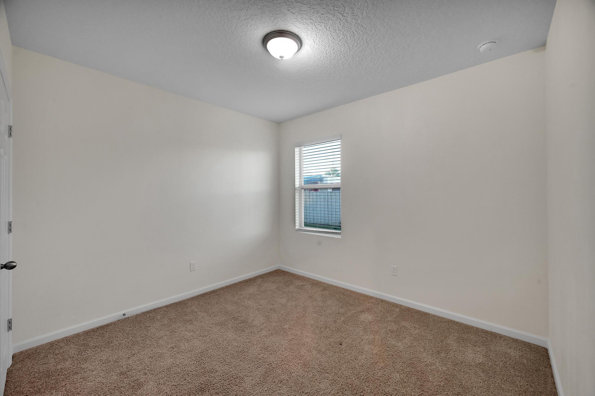 PORT ST LUCIE SECTION 40 - Residential Lease