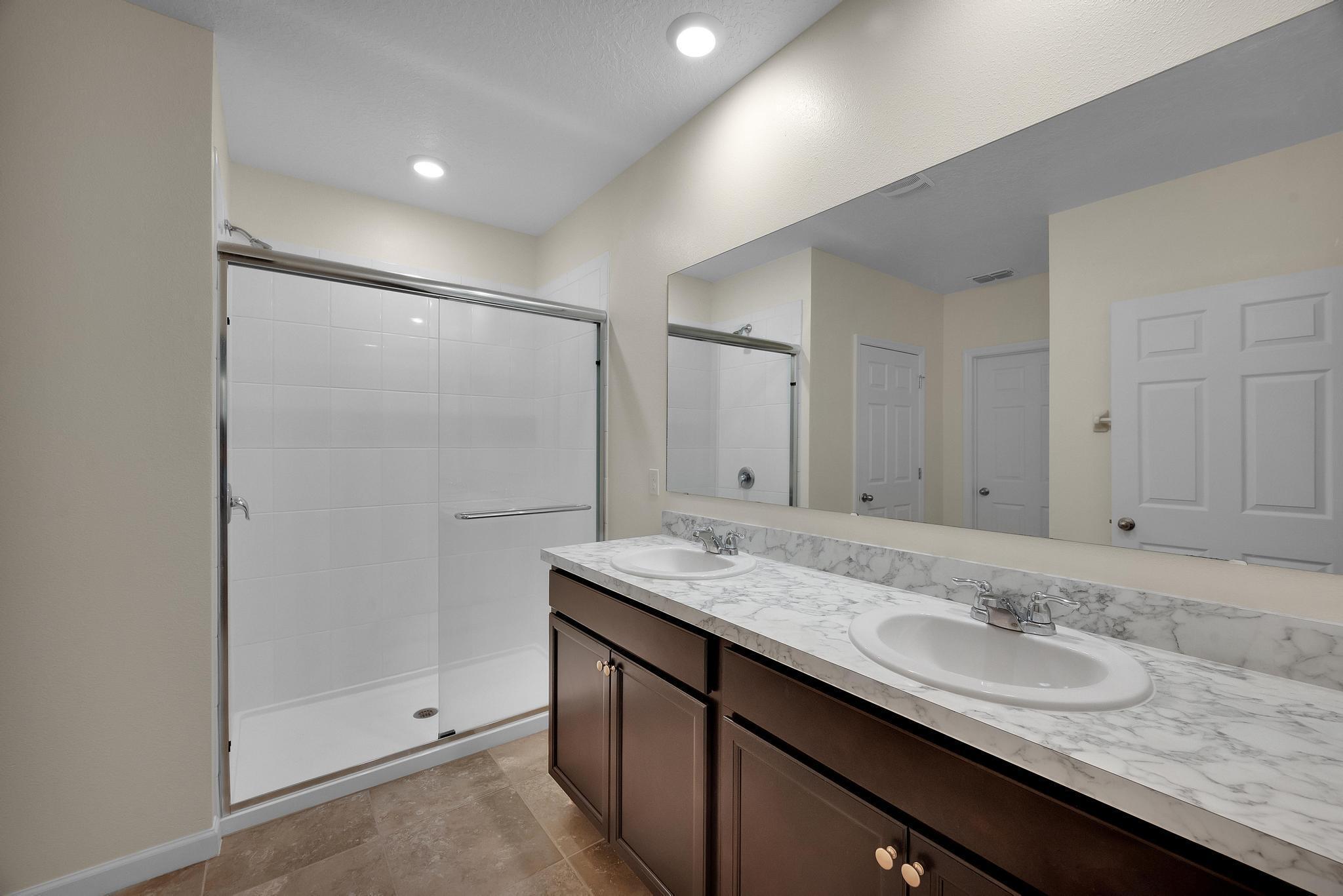 PORT ST LUCIE SECTION 40 - Residential Lease