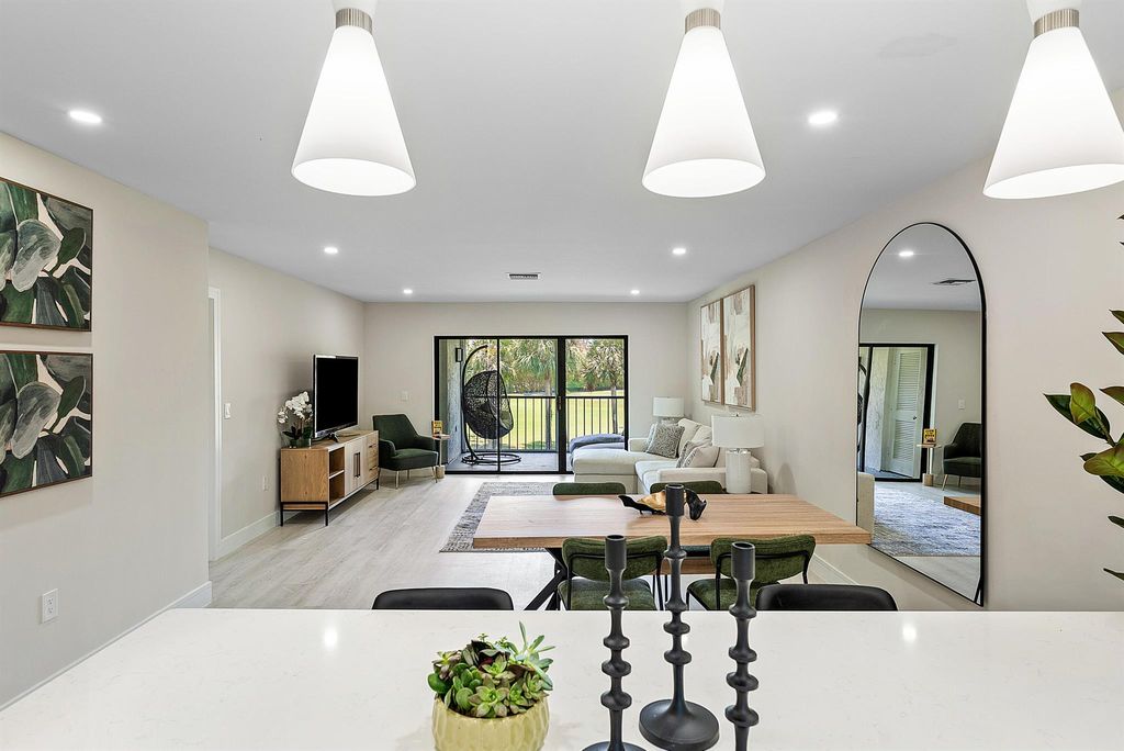 Photo of 20 Southport Lane #D, Boynton Beach, FL 33436 (MLS # R11102100)