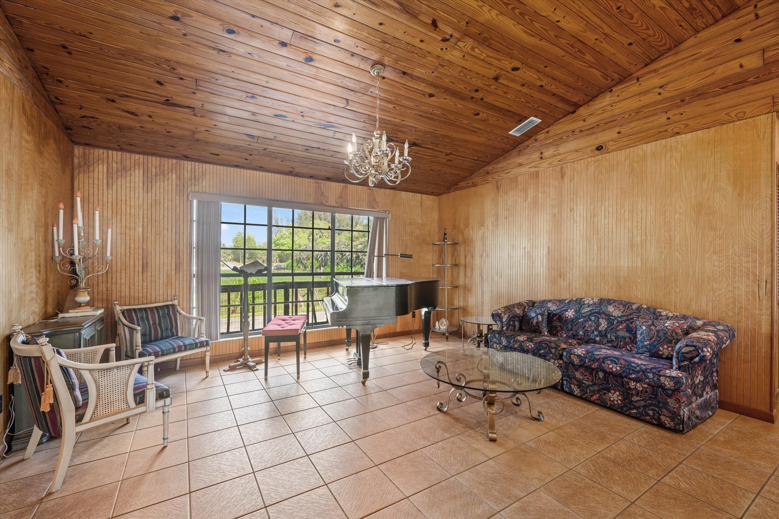 LOXAHATCHEE GROVES - Residential