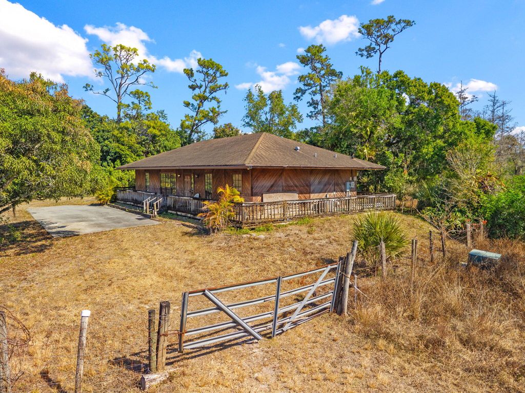 Photo of 1814 A Road, Loxahatchee Groves, FL 33470 (MLS # R11163757)