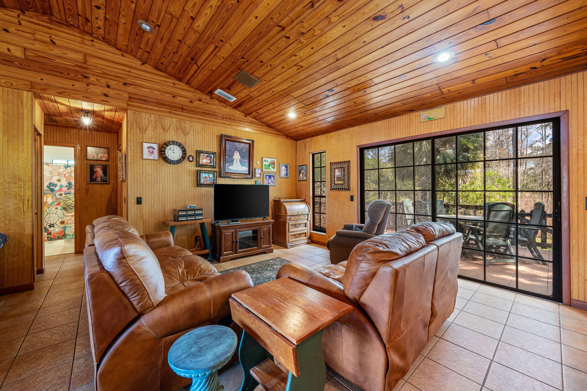 LOXAHATCHEE GROVES - Residential