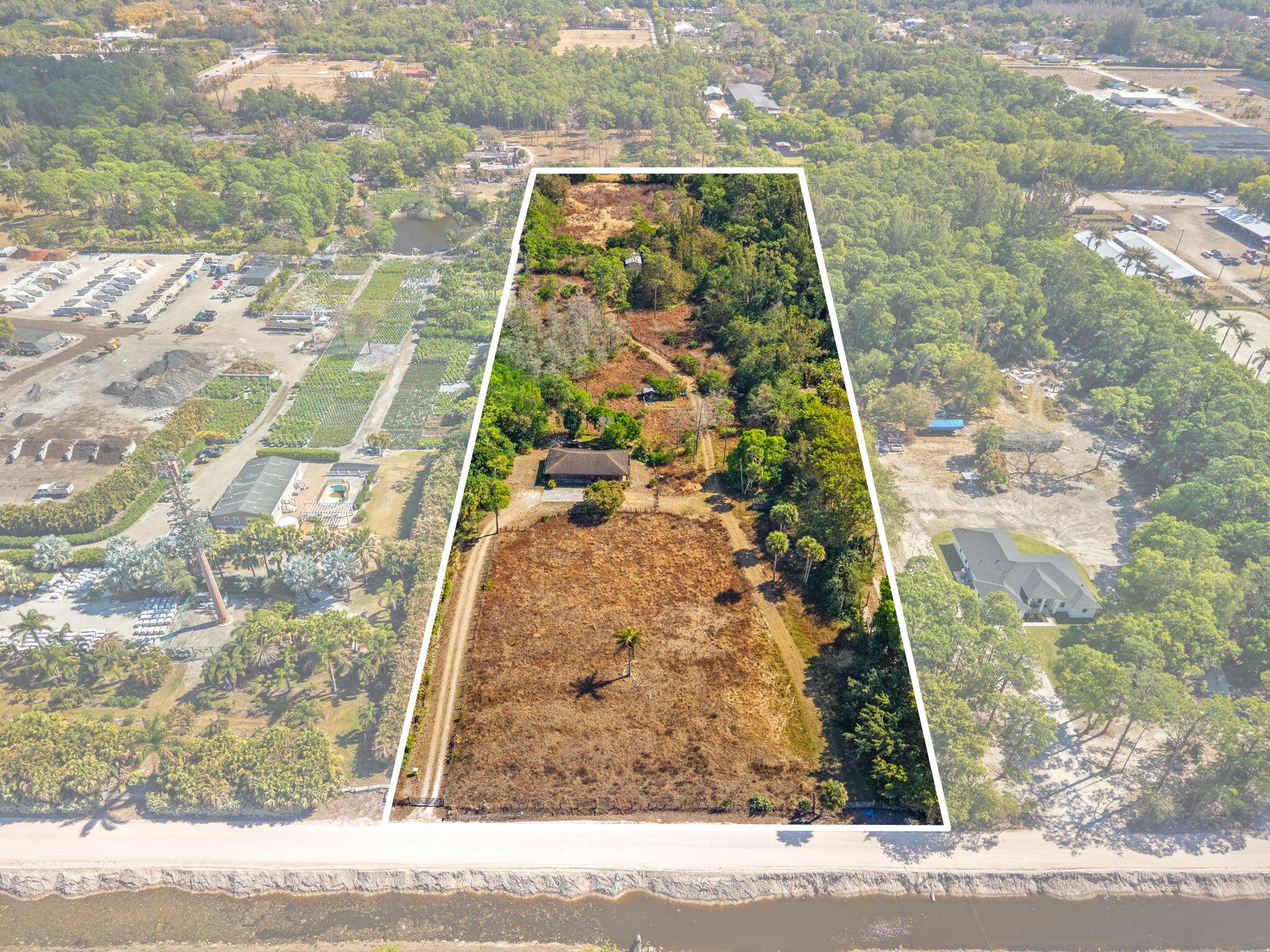 LOXAHATCHEE GROVES - Residential