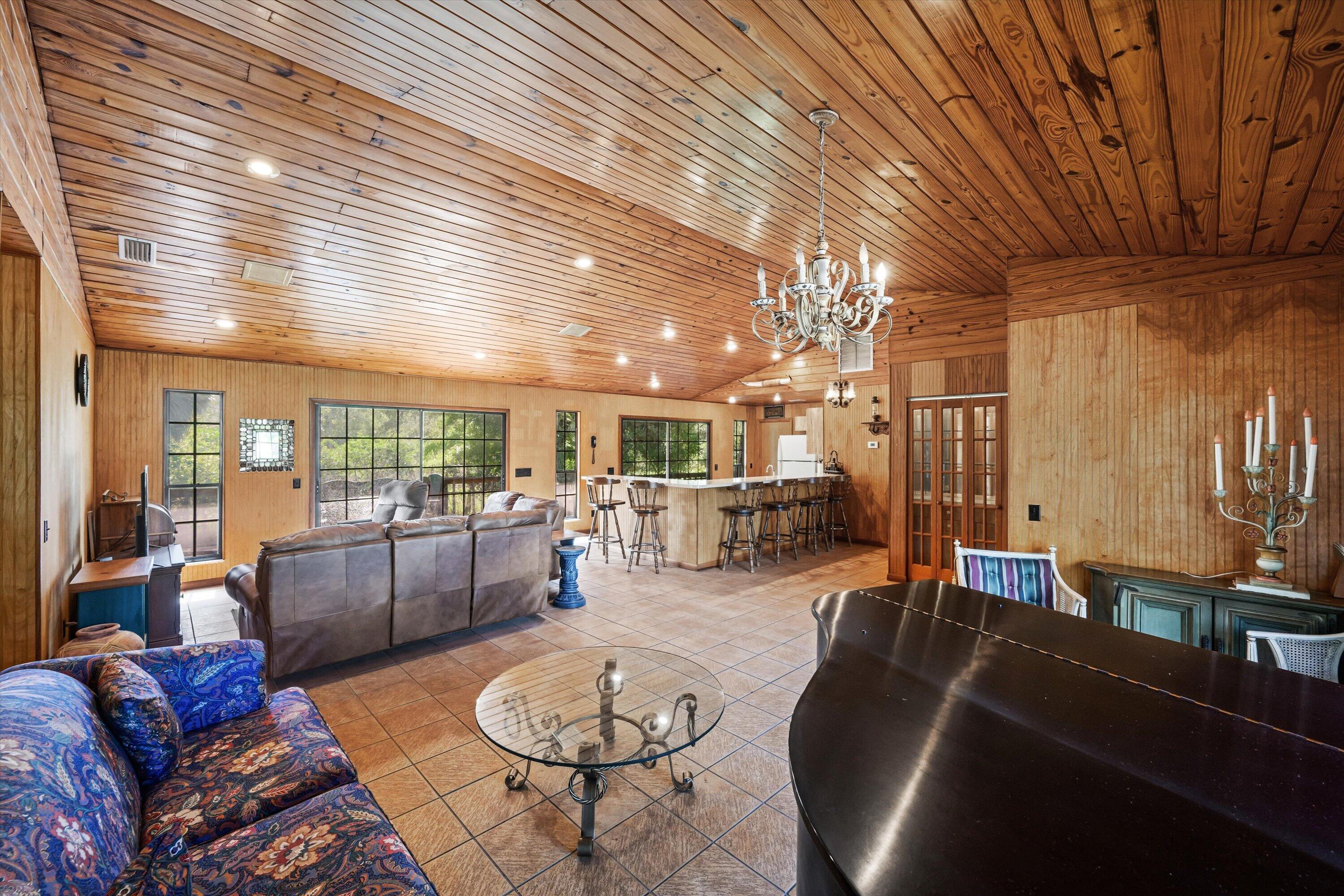 LOXAHATCHEE GROVES - Residential