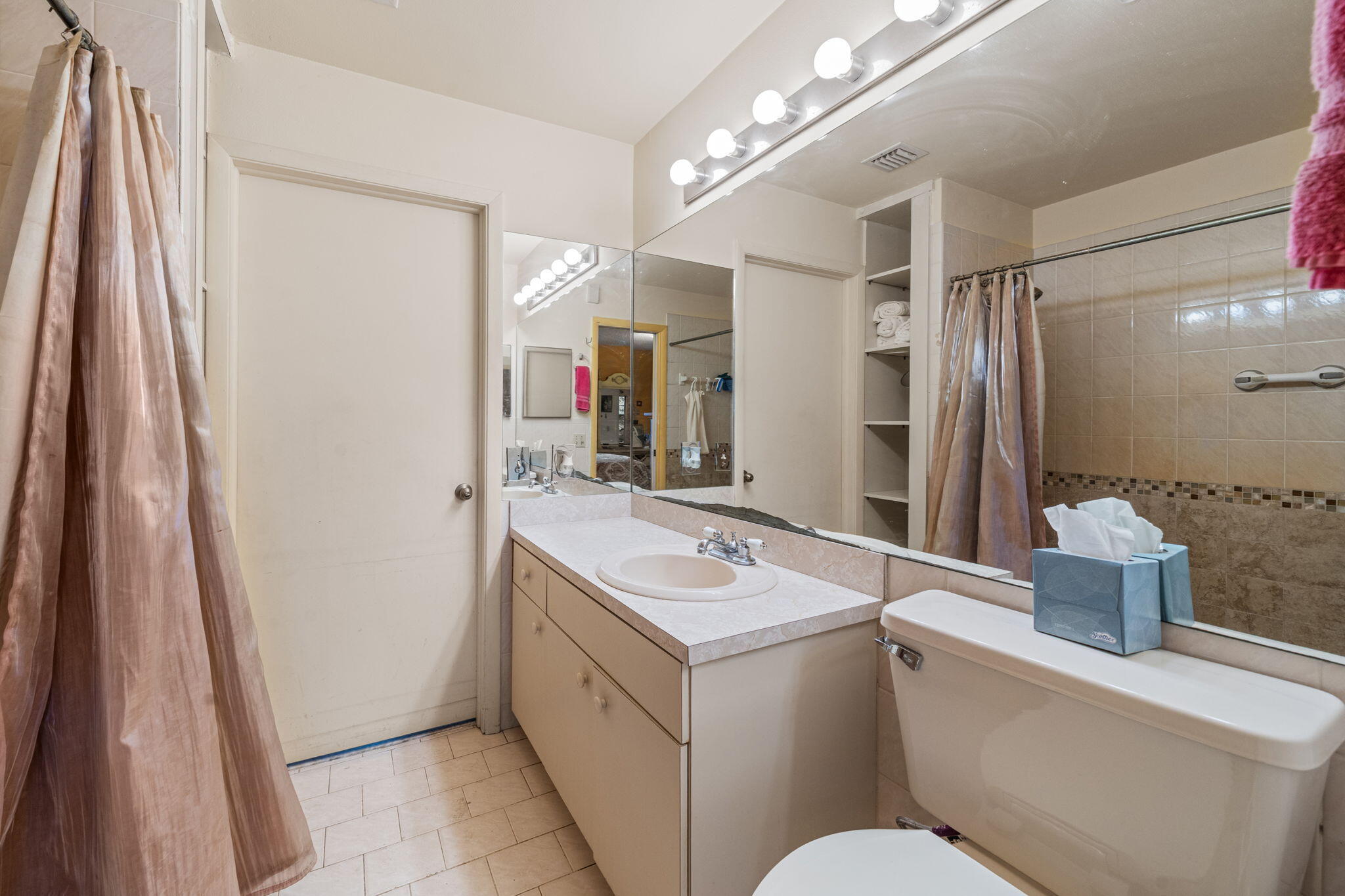 LOXAHATCHEE GROVES - Residential