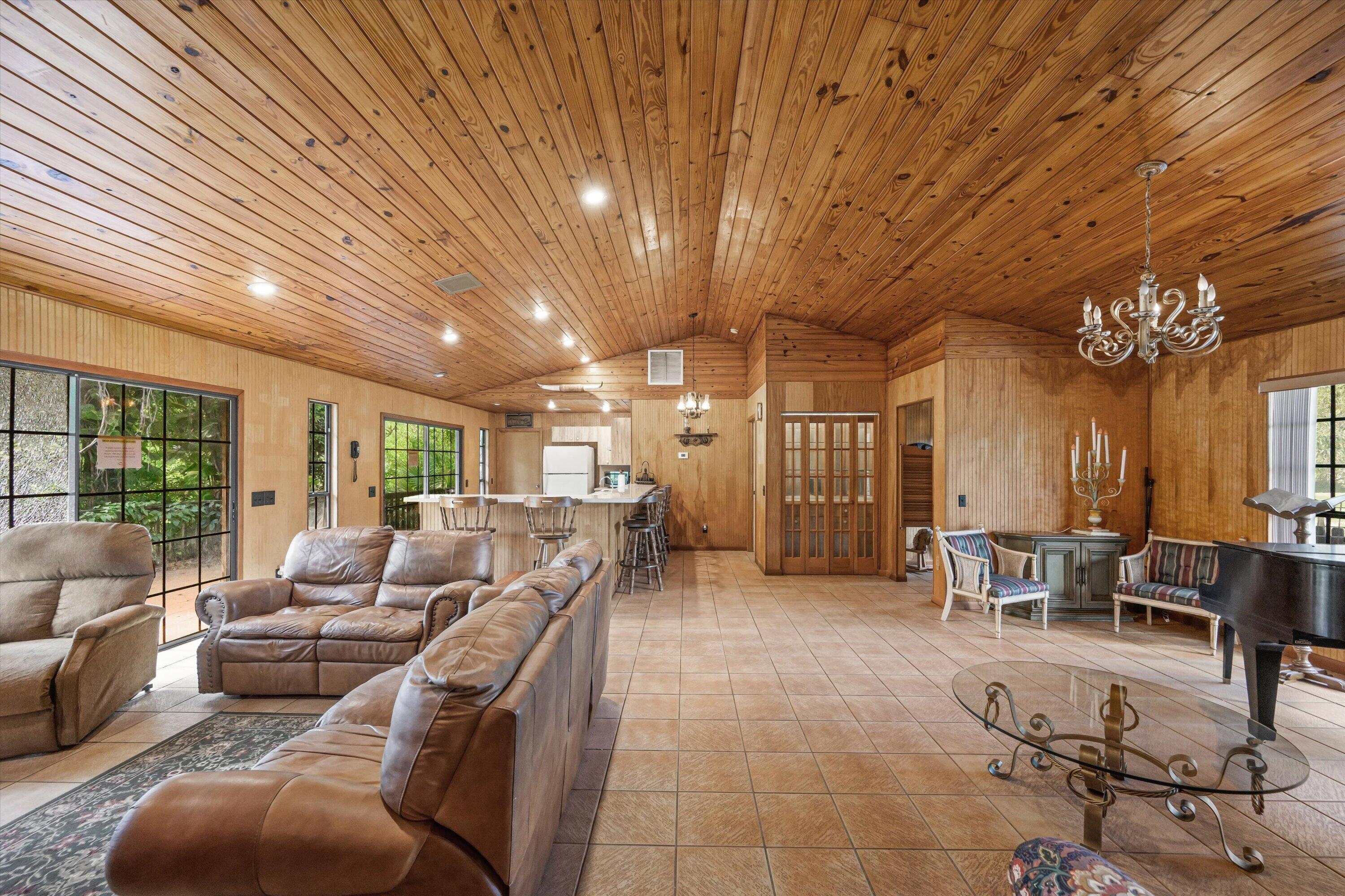 LOXAHATCHEE GROVES - Residential