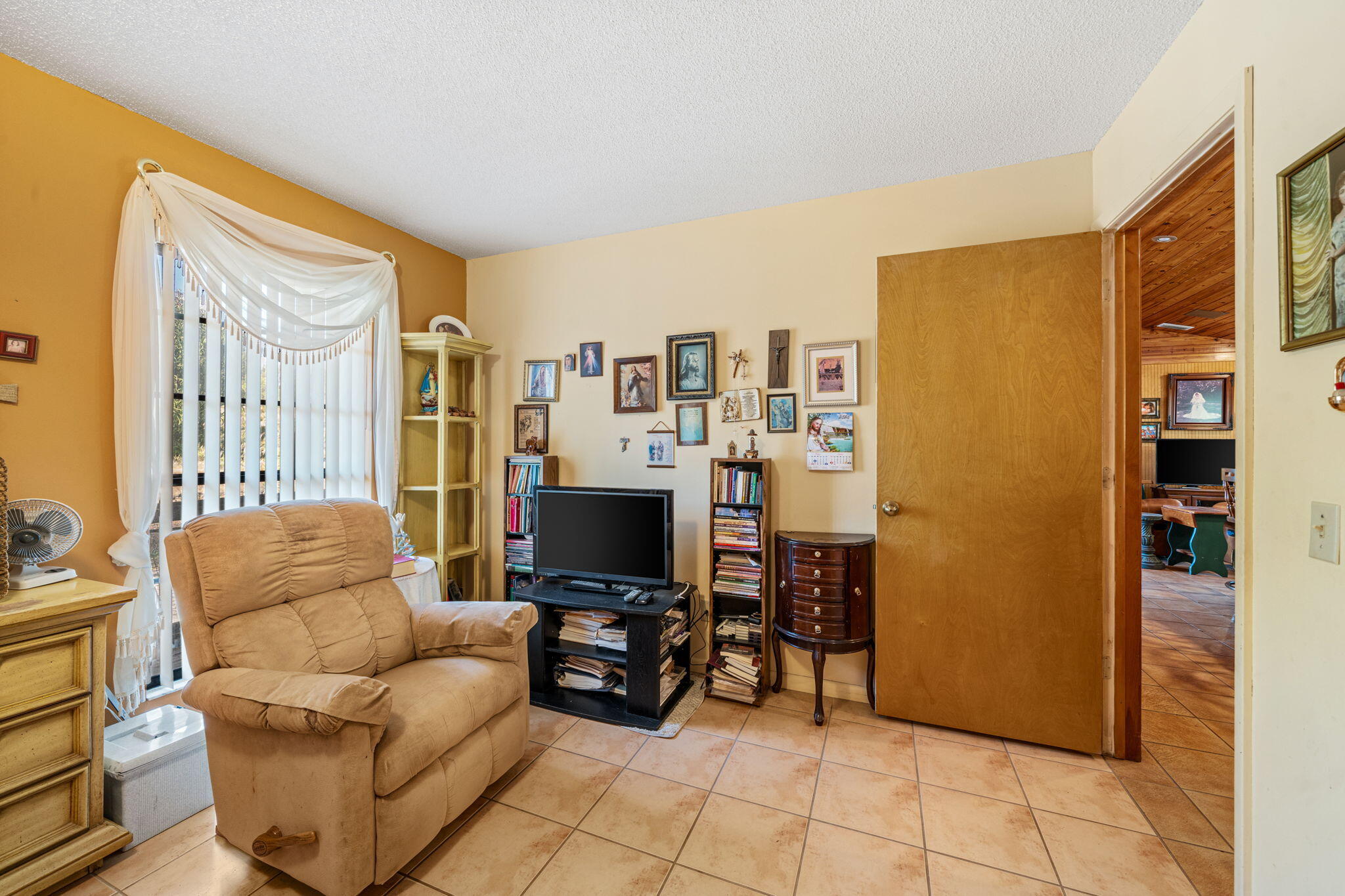 LOXAHATCHEE GROVES - Residential