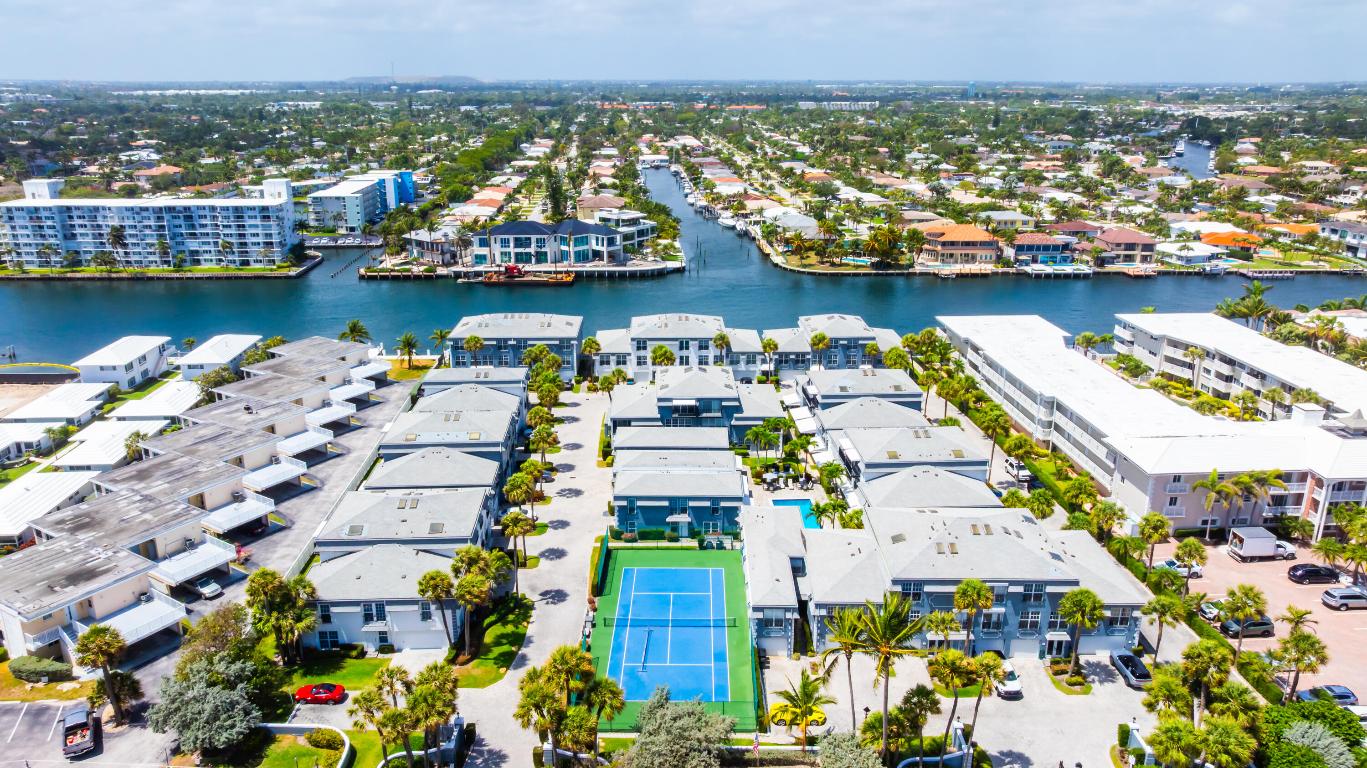 Hillsboro Beach & Yacht Villas - Residential
