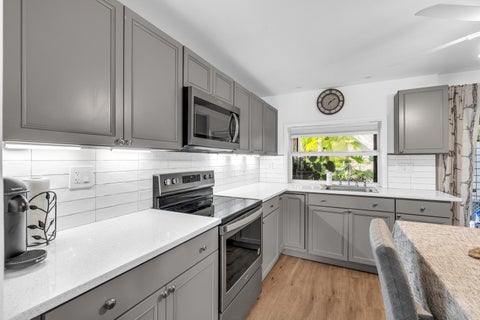 Tiny photo for 5314 NE 6 Avenue #E20, Oakland Park, FL 33334 (MLS # B26027498)