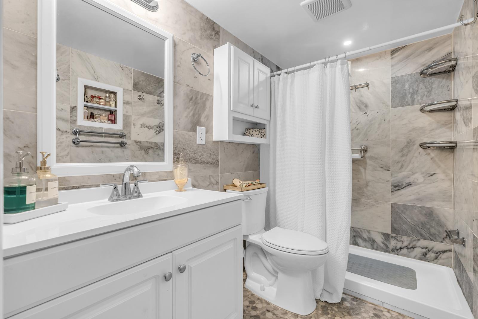 EMBARCADERO CONDO - Residential