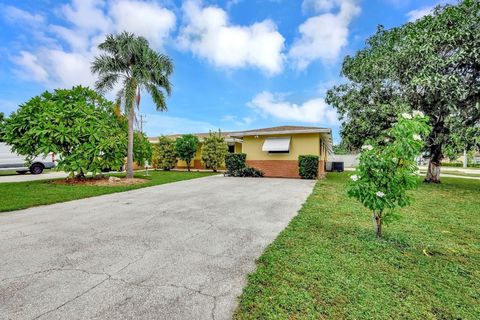 3220 NE 5th Drive Boca Raton FL 33431