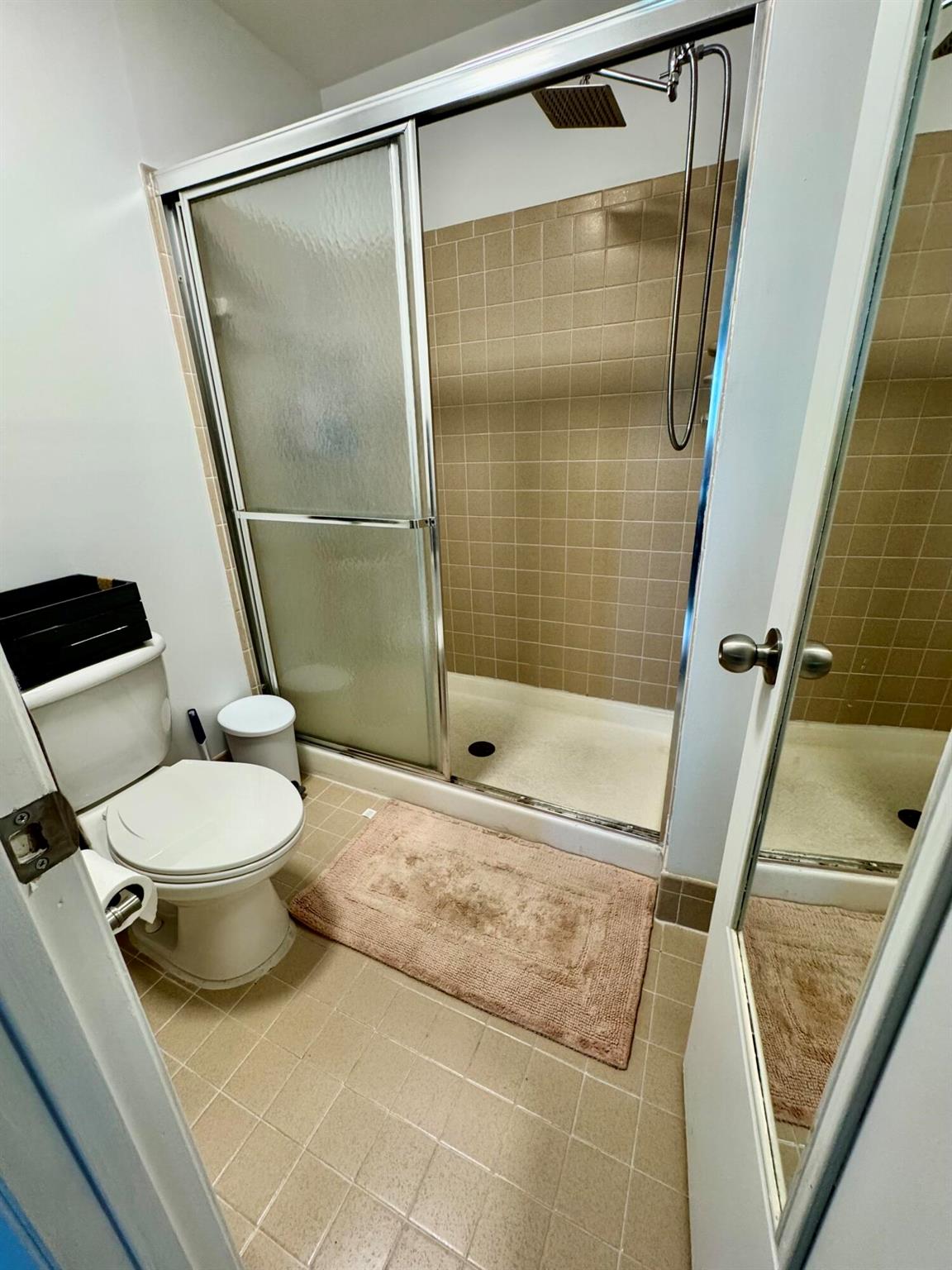 POND APPLE PLACE III COND - Residential