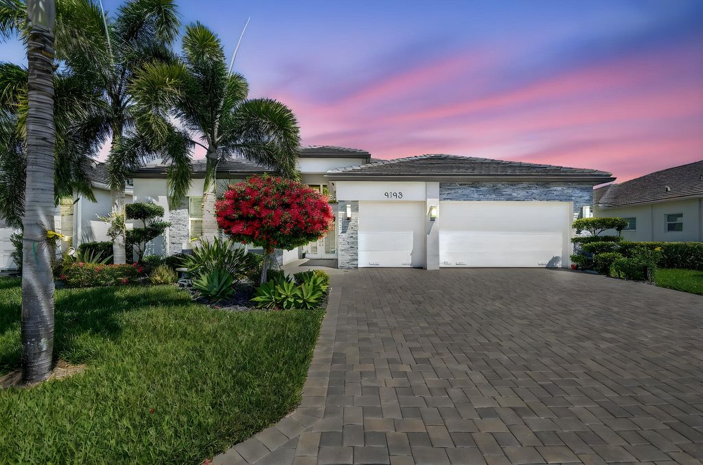 Photo of 9193 Seahorse Bay Drive, Boynton Beach, FL 33473 (MLS # B26002758)