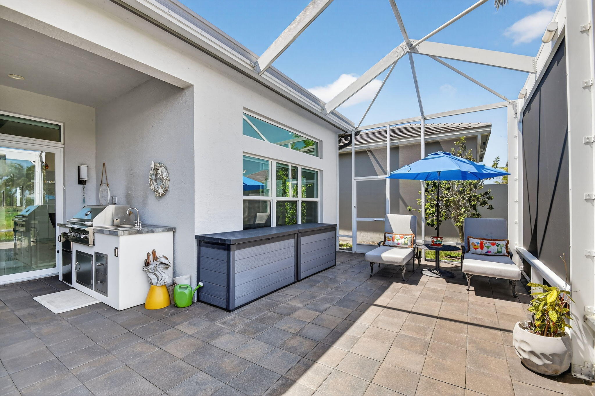 VALENCIA SOUND - Residential