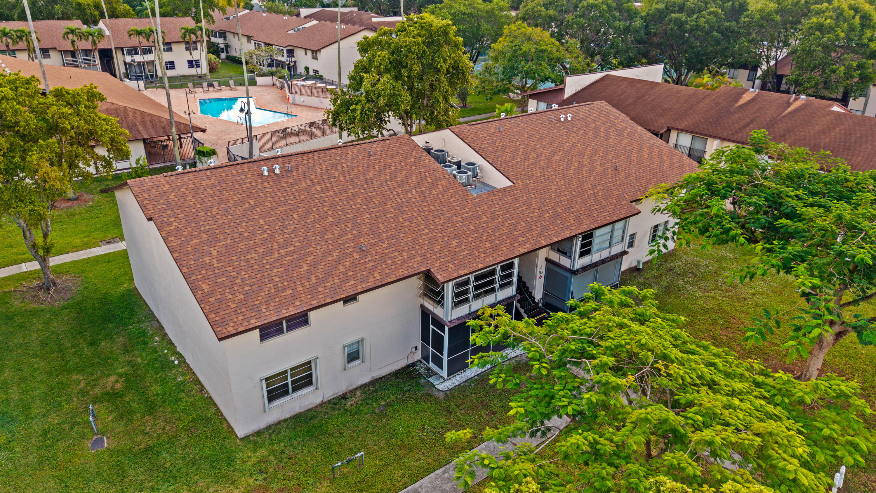 LAURELS AT MARGATE CONDO - Residential