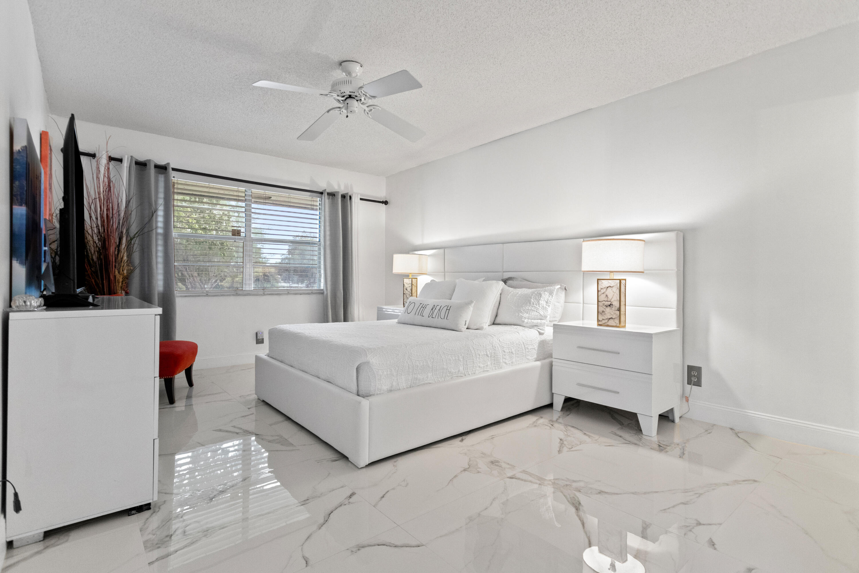 LAURELS AT MARGATE CONDO - Residential