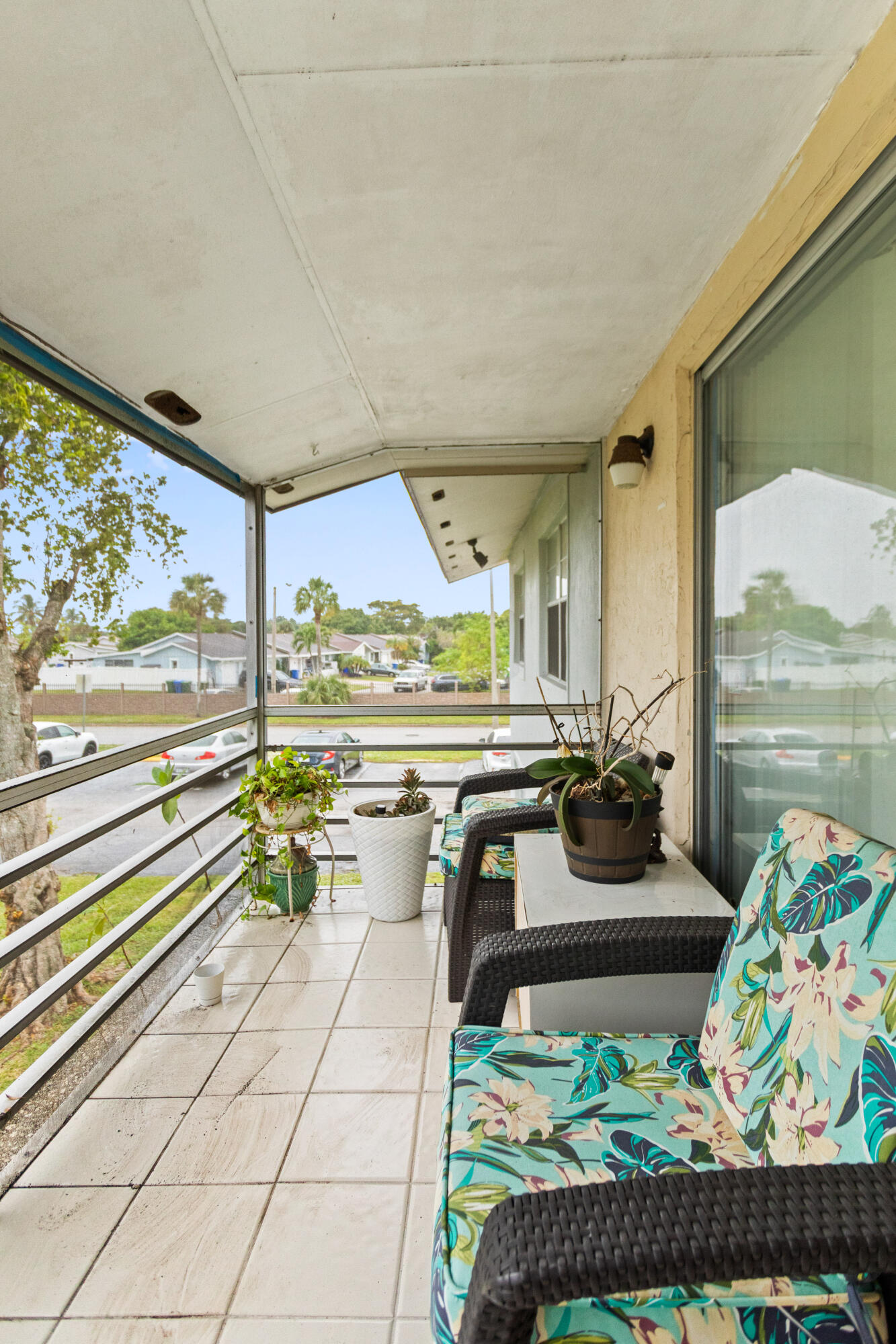 LAURELS AT MARGATE CONDO - Residential