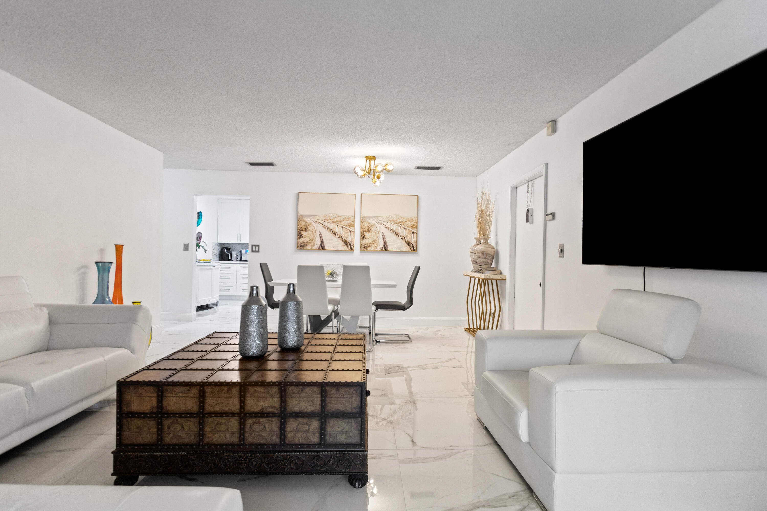 LAURELS AT MARGATE CONDO - Residential