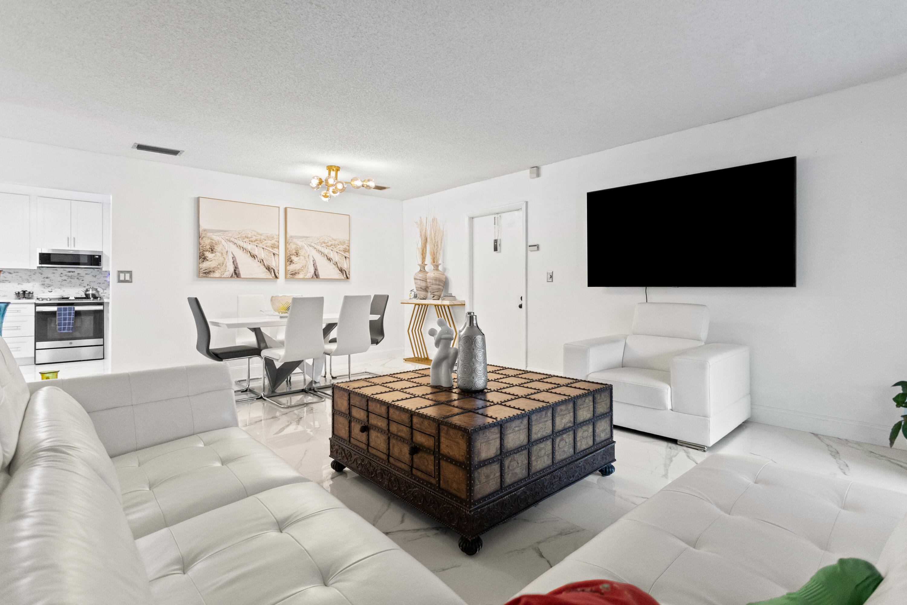 LAURELS AT MARGATE CONDO - Residential