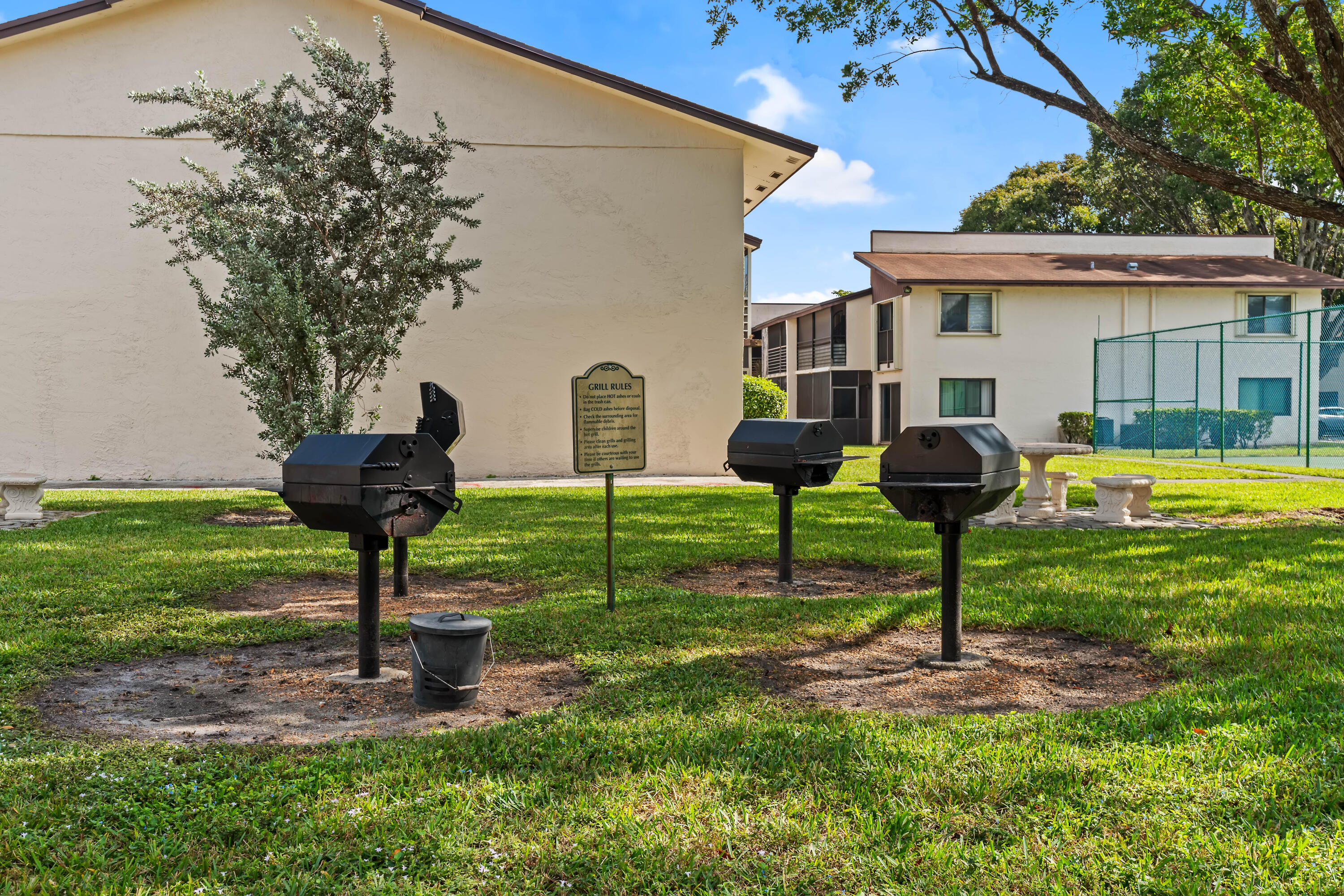 LAURELS AT MARGATE CONDO - Residential