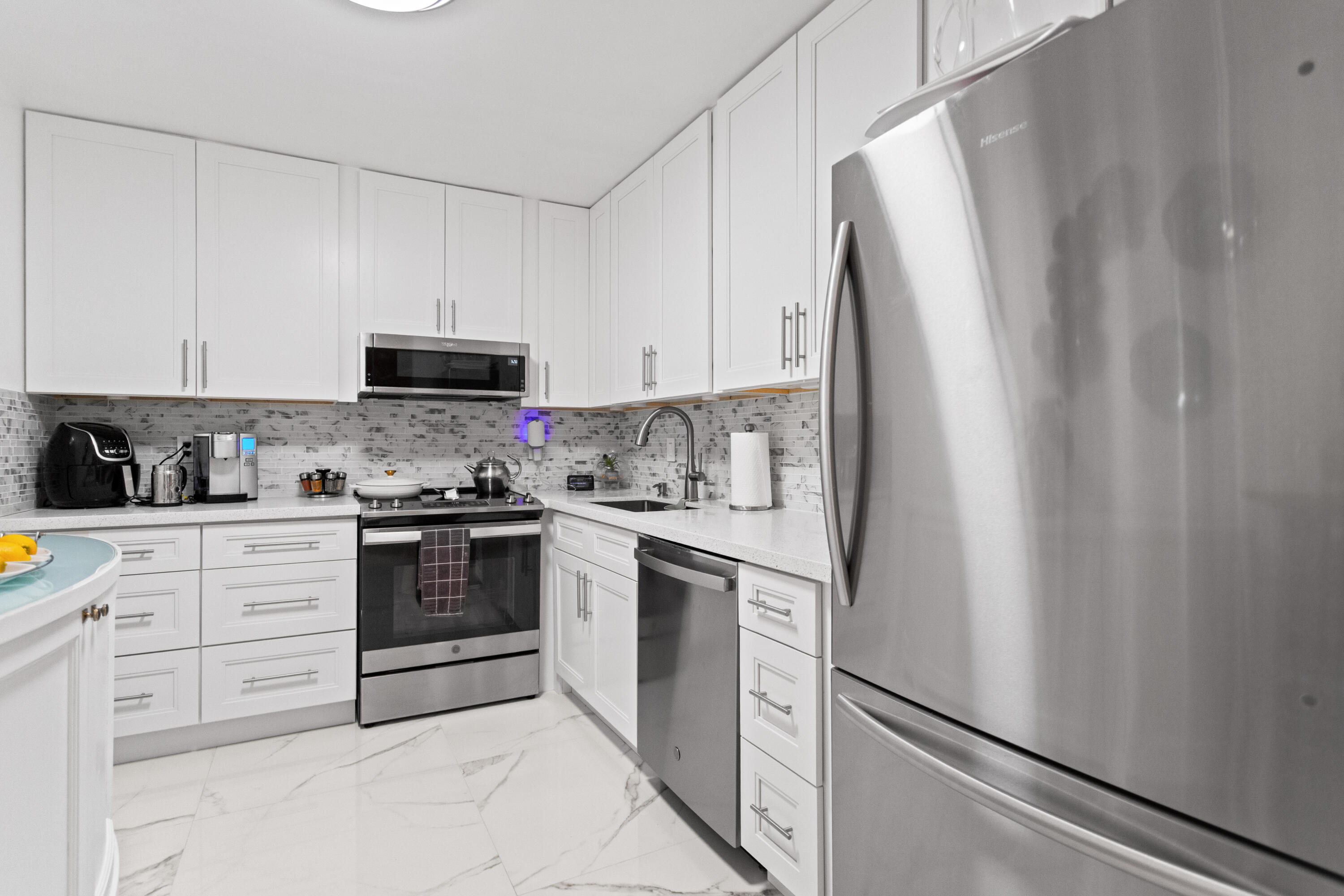 LAURELS AT MARGATE CONDO - Residential