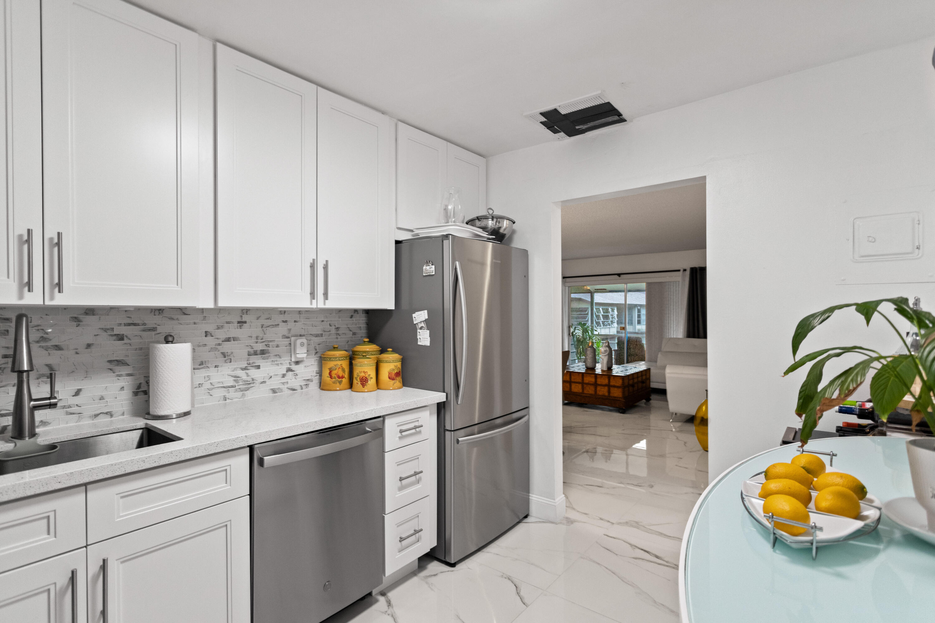 LAURELS AT MARGATE CONDO - Residential