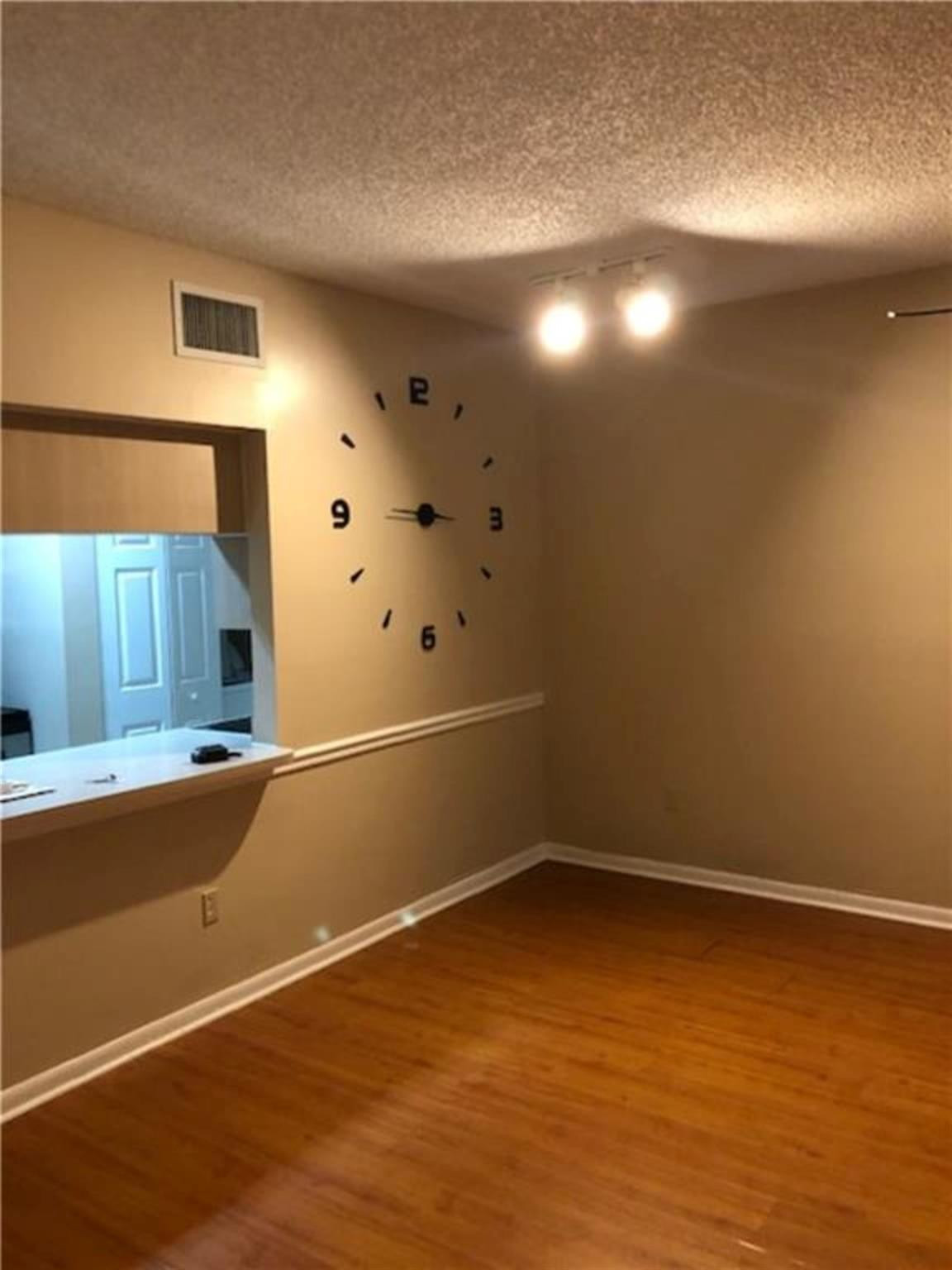 La Hacienda Country Club - Residential Lease