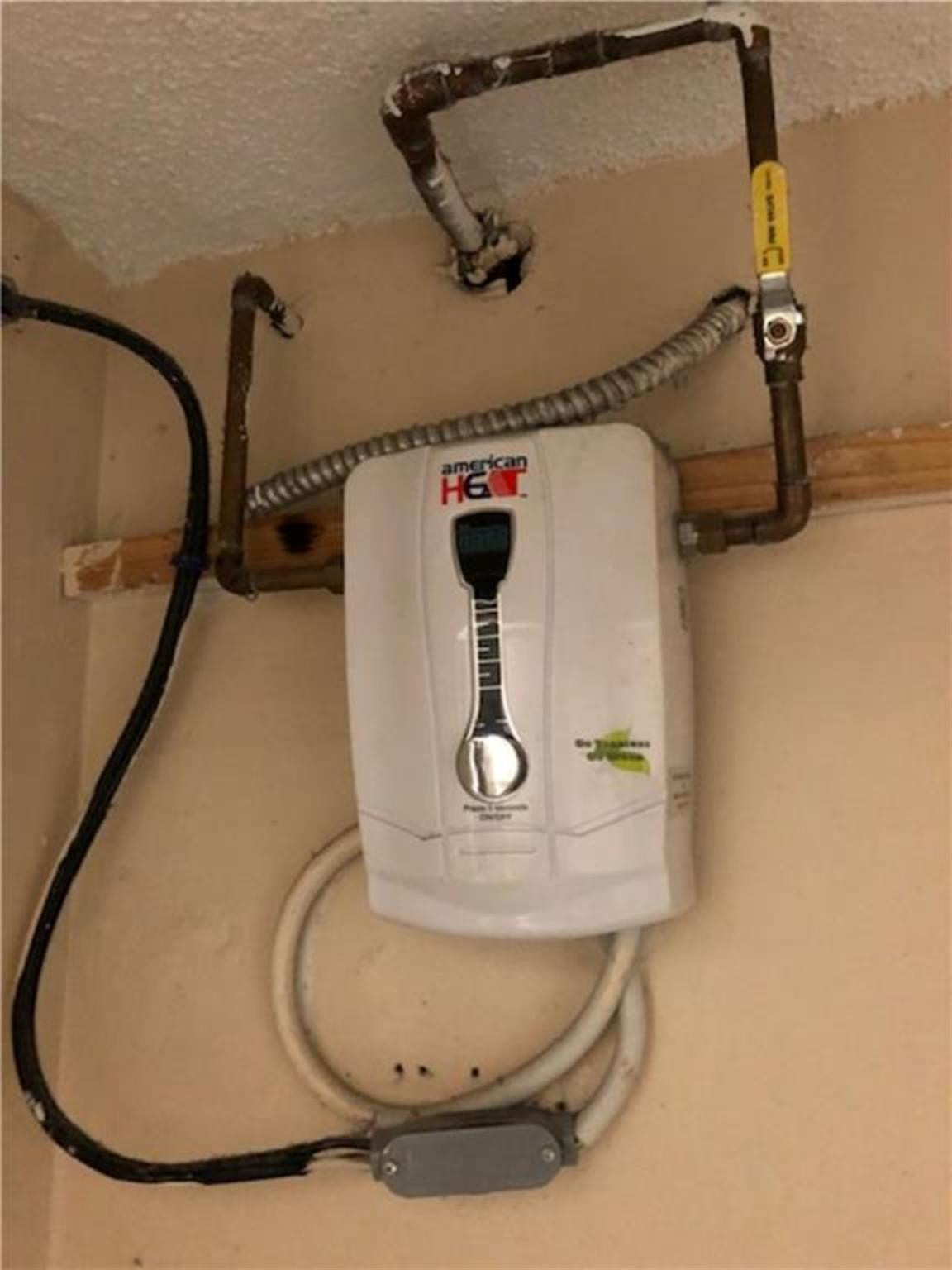 La Hacienda Country Club - Residential Lease