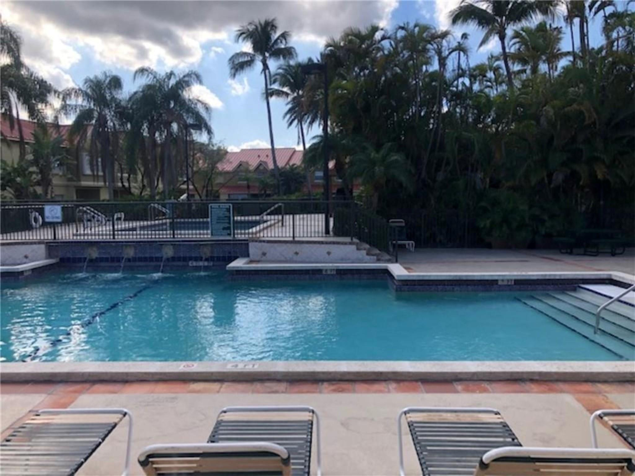 La Hacienda Country Club - Residential Lease