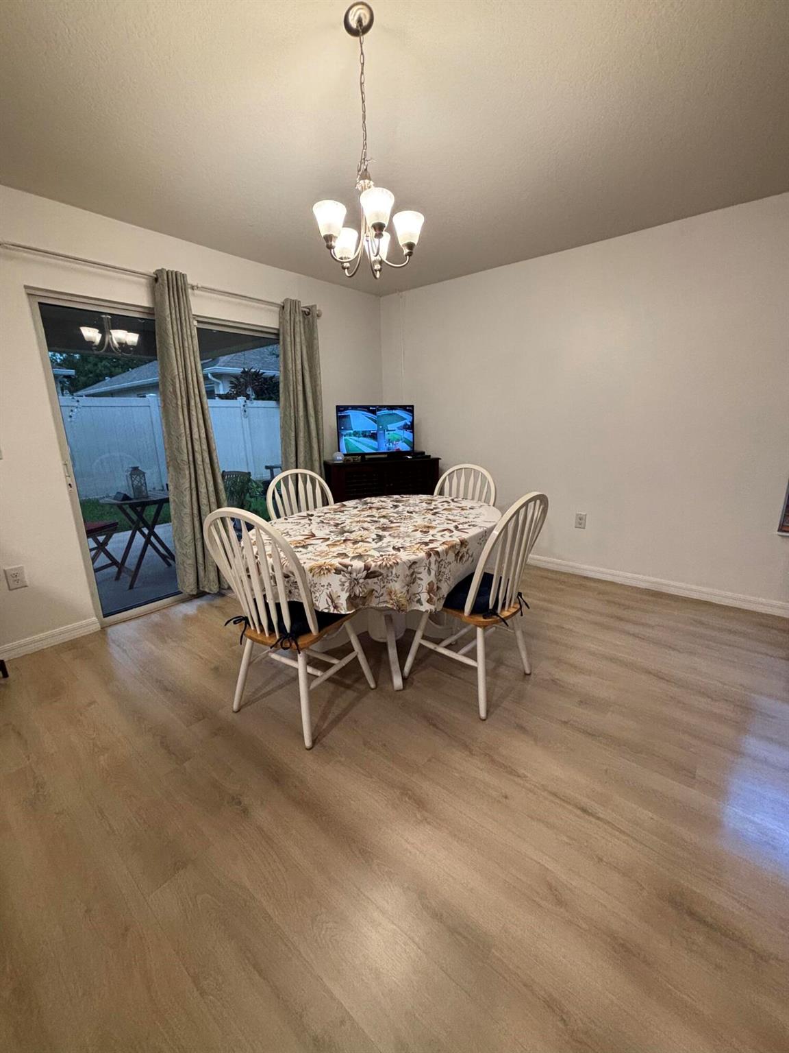 5850 NW Pine Trail Circle