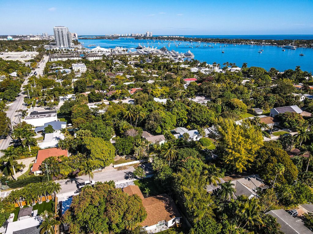 Photo of 222 30th Street, West Palm Beach, FL 33407 (MLS # R11167898)