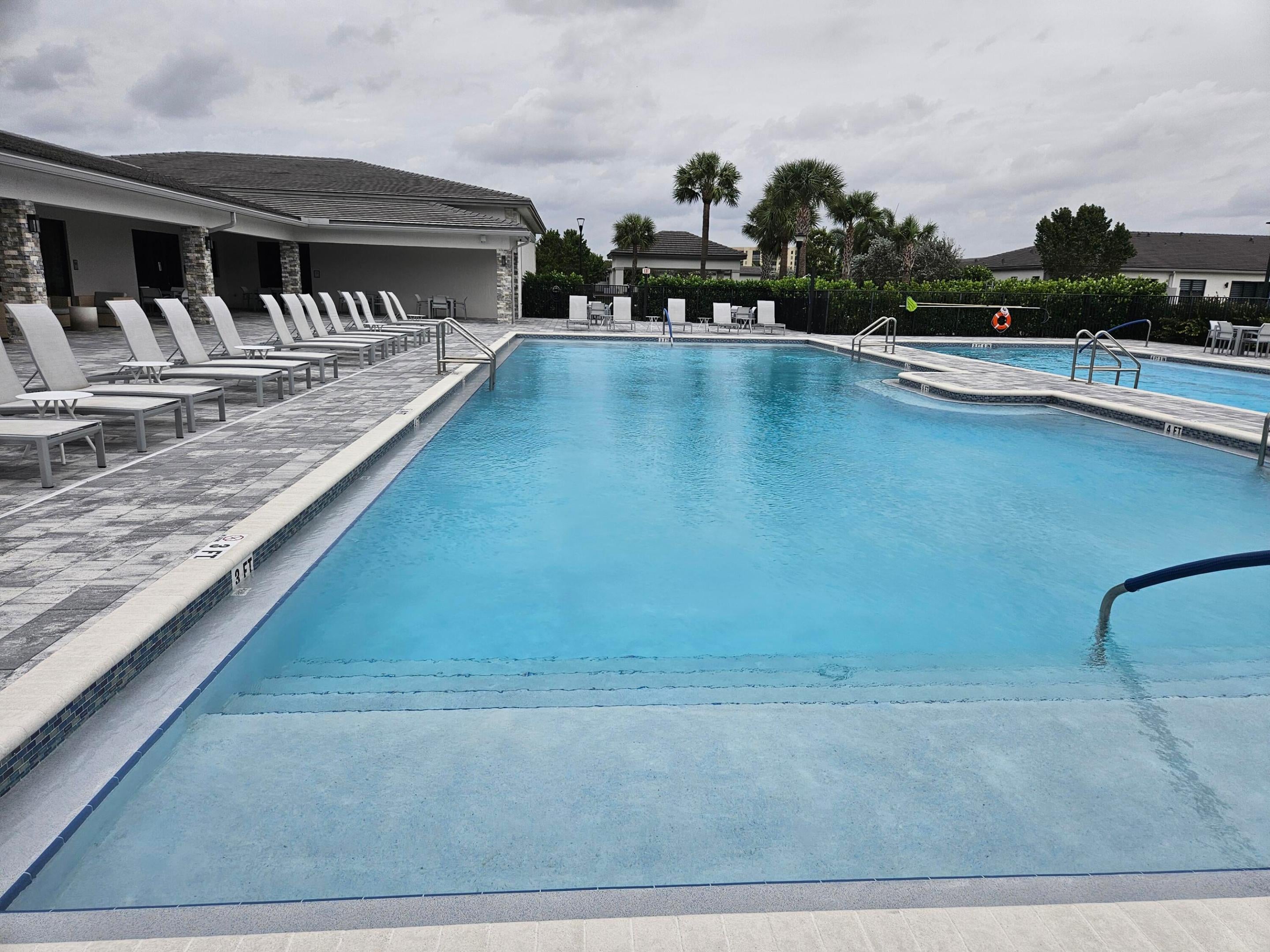 AVALON TRAILS AT VILLAGES OF ORIOLE PUD - Residential Lease