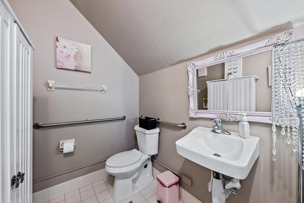 Photo of 4277 E Main Street, Jupiter, FL 33458 (MLS # R10960165)