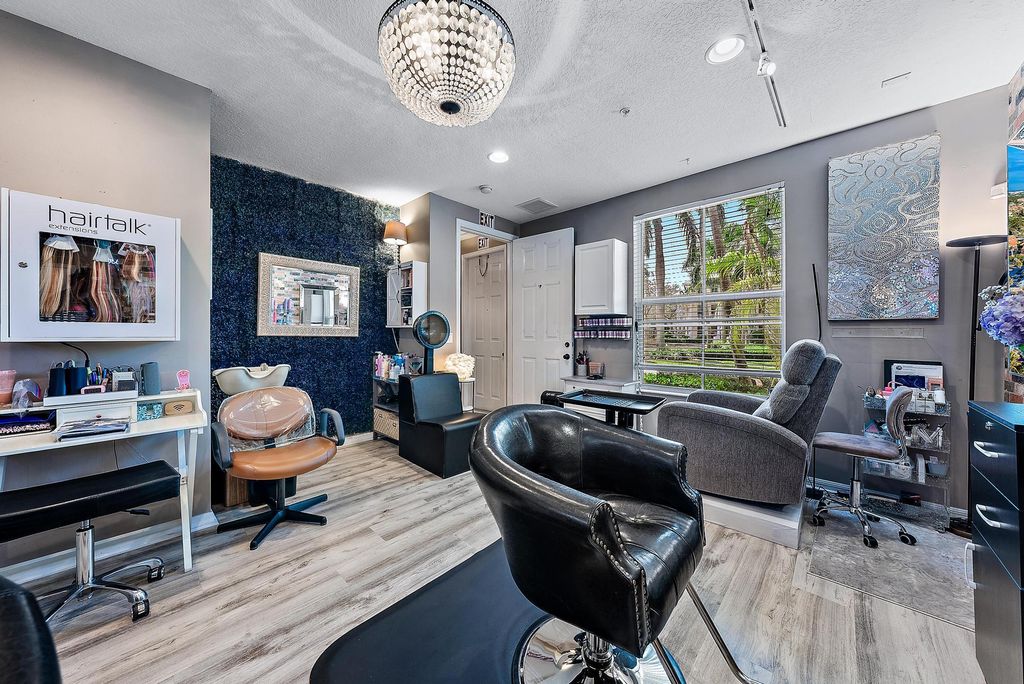 Photo of 4277 E Main Street, Jupiter, FL 33458 (MLS # R10960165)