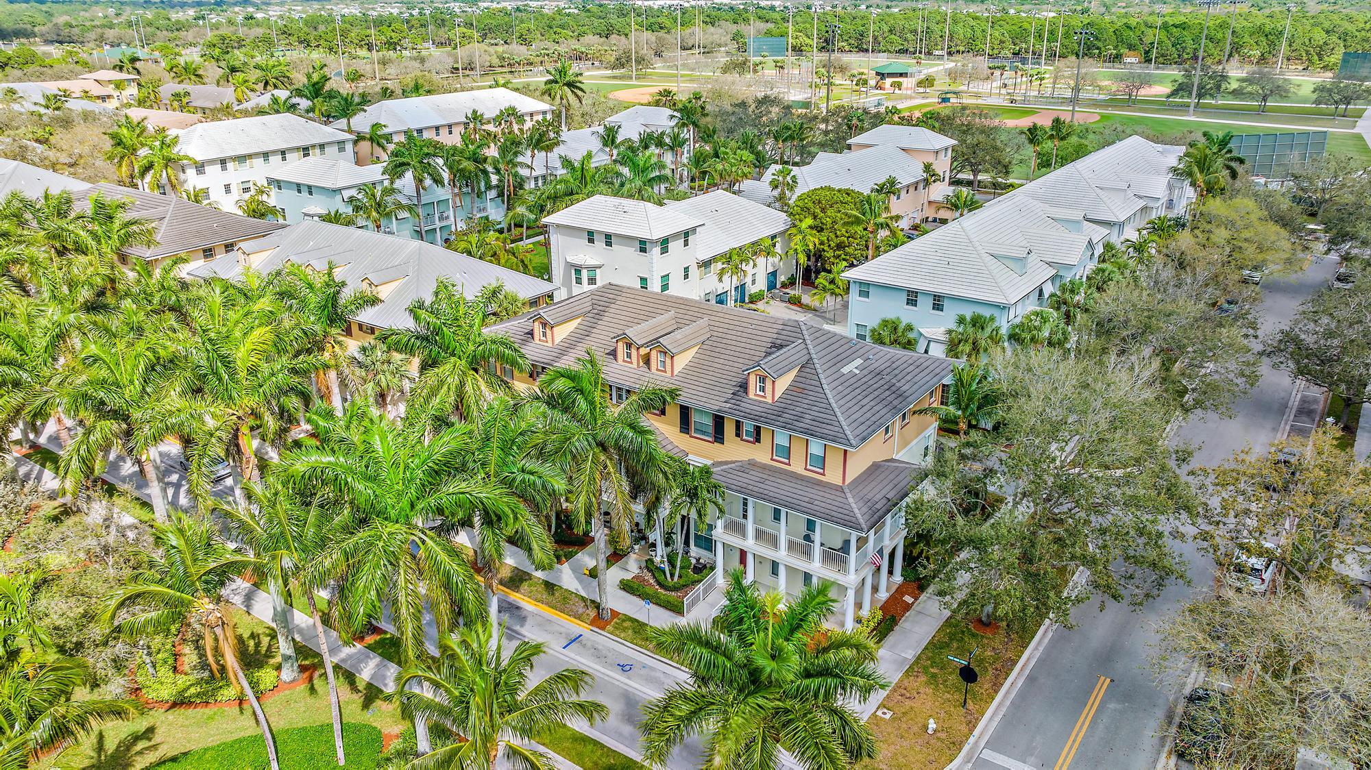 ABACOA TOWN CENTER 3 - Residential