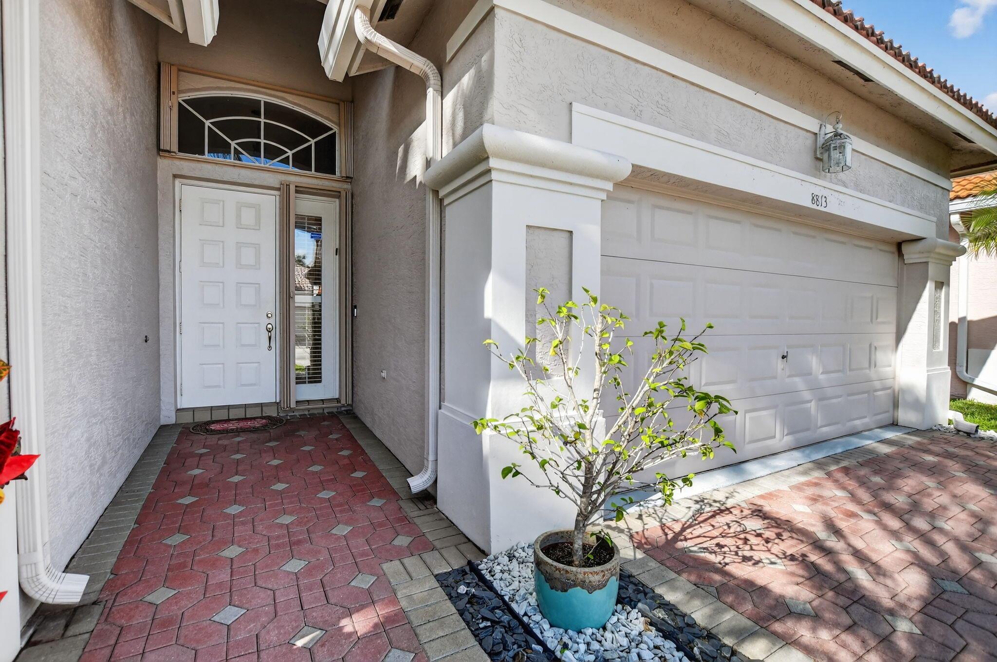 ABERDEEN/ OXFORD PLACE - Residential