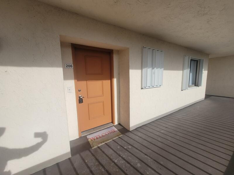 5917 Via Vermilya 206