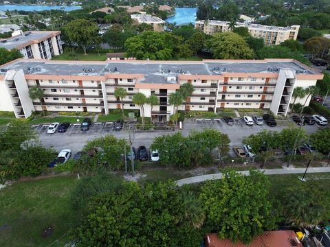 Tiny photo for 5917 Via Vermilya #206, Lake Worth, FL 33462 (MLS # B26012422)