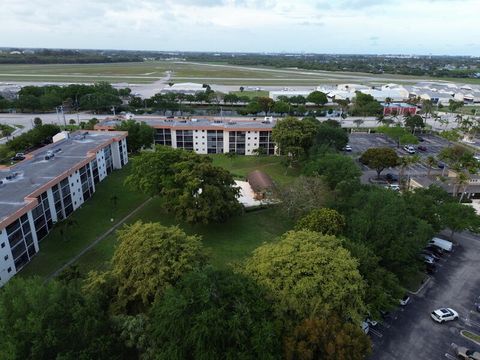 Tiny photo for 5917 Via Vermilya #206, Lake Worth, FL 33462 (MLS # B26012422)