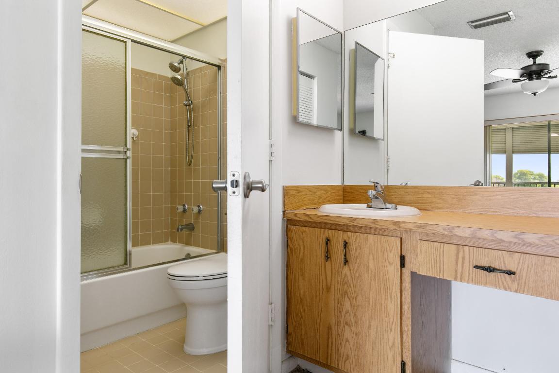 ROYAL PARK GARDENS III-H CONDO - Residential