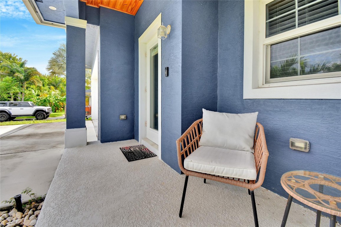 4796 SE Horizon Avenue