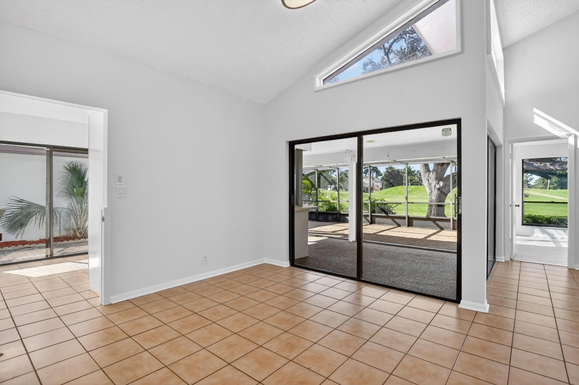 THE HOLLOWS - Residential