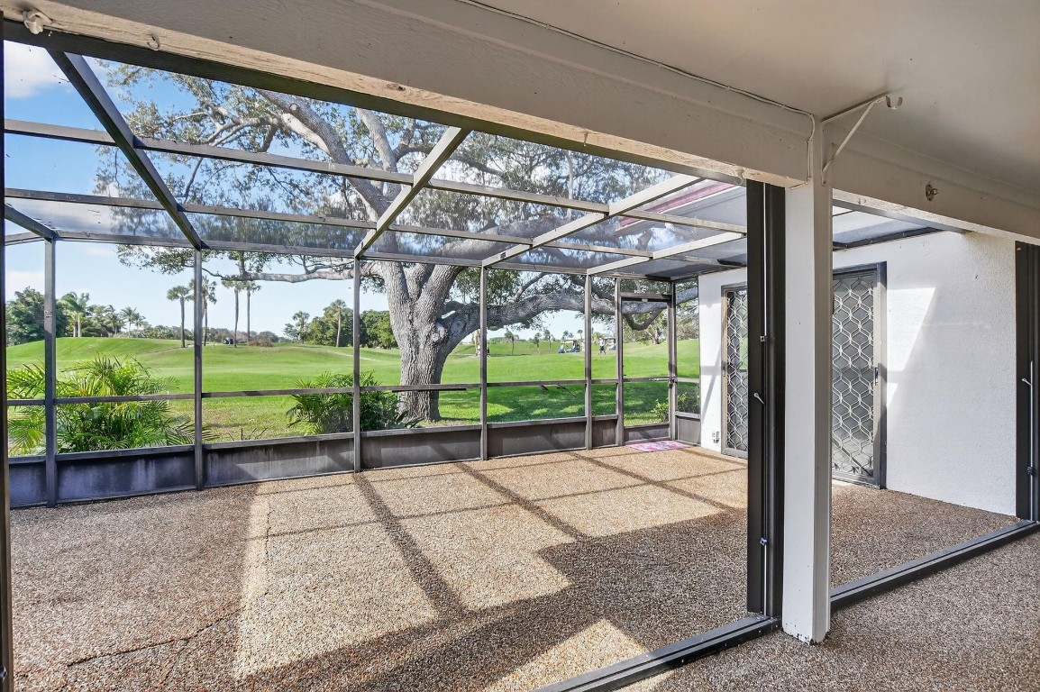 THE HOLLOWS - Residential