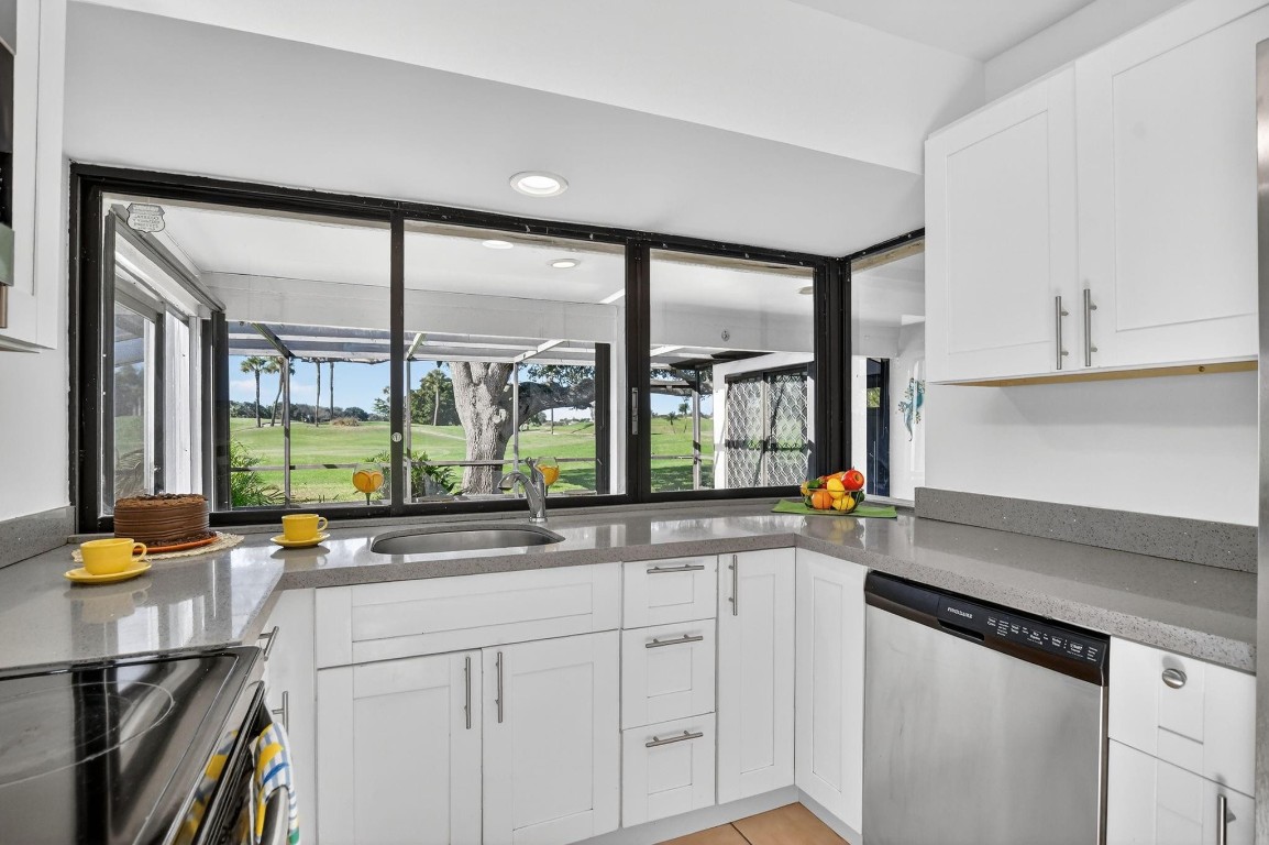 THE HOLLOWS - Residential